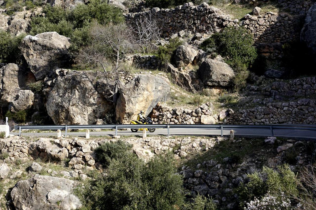 Alojamientos Rurales Entre Rocas Ayna Exterior photo